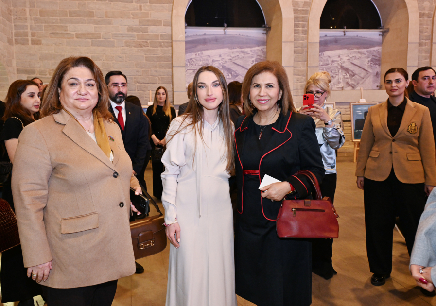 Daş Salnamə Muzeyində “Çərçivədən kənar” adlı inklüziv incəsənət sərgisi açılıb (FOTO)