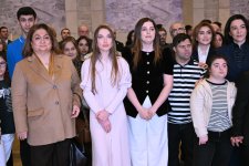 Daş Salnamə Muzeyində “Çərçivədən kənar” adlı inklüziv incəsənət sərgisi açılıb (FOTO)