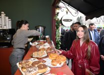 Alena Əliyeva Novruz yarmarkasını ziyarət edib (FOTO)