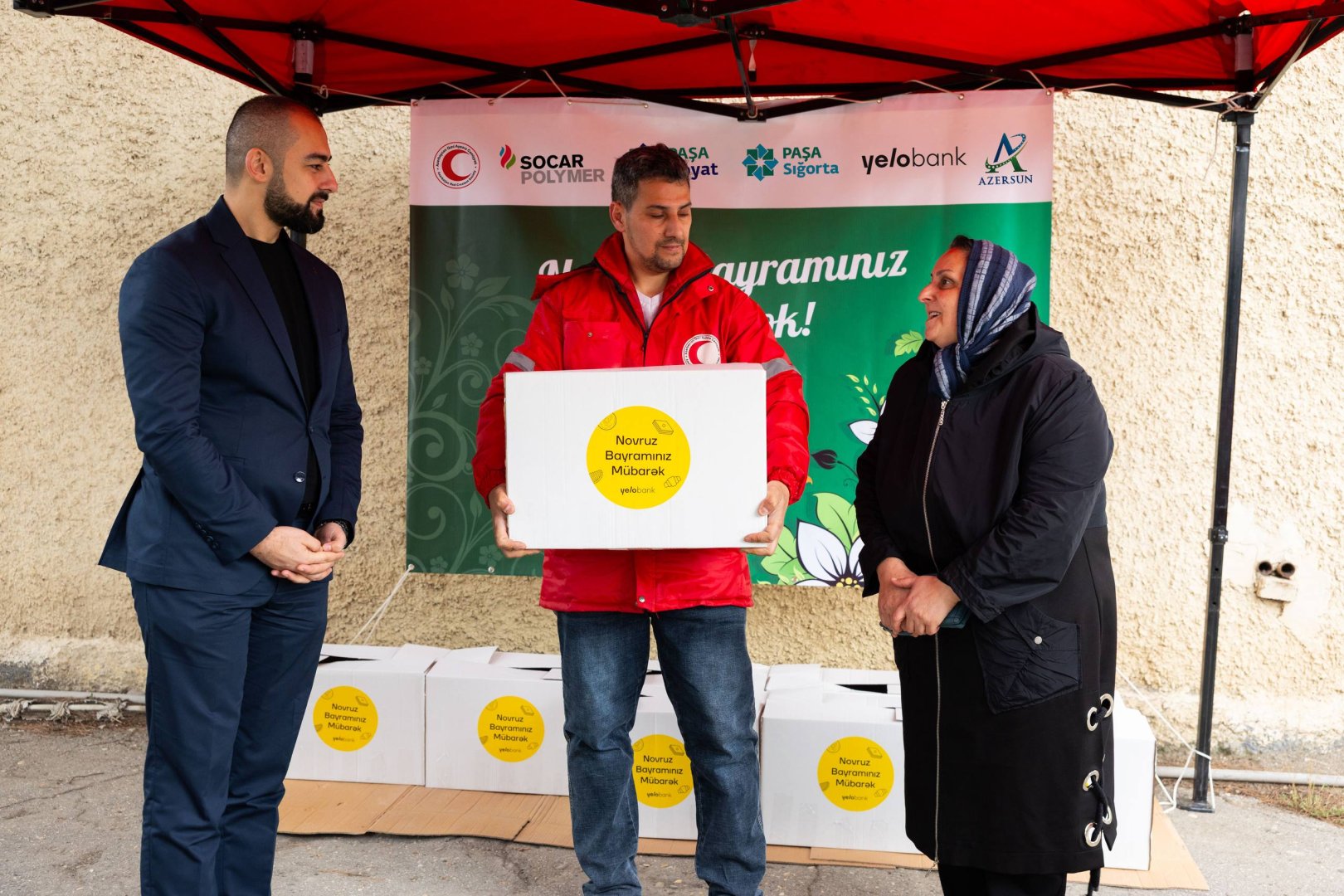 "Yelo Bank"dan aztəminatlı ailələrə bayram sevinci (FOTO)