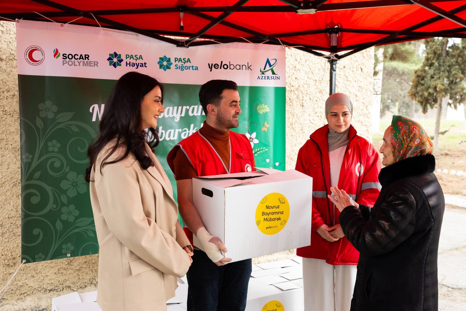 "Yelo Bank"dan aztəminatlı ailələrə bayram sevinci (FOTO)