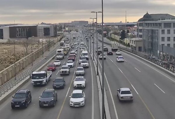 DİQQƏT: Bu yollarda tıxac var - SİYAHI