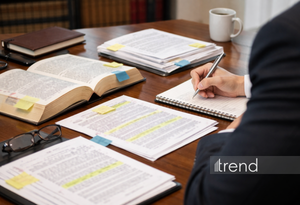 Azərbaycanda bəzi dövlət qulluqçuları üçün yeni qaydalar tətbiq edilib