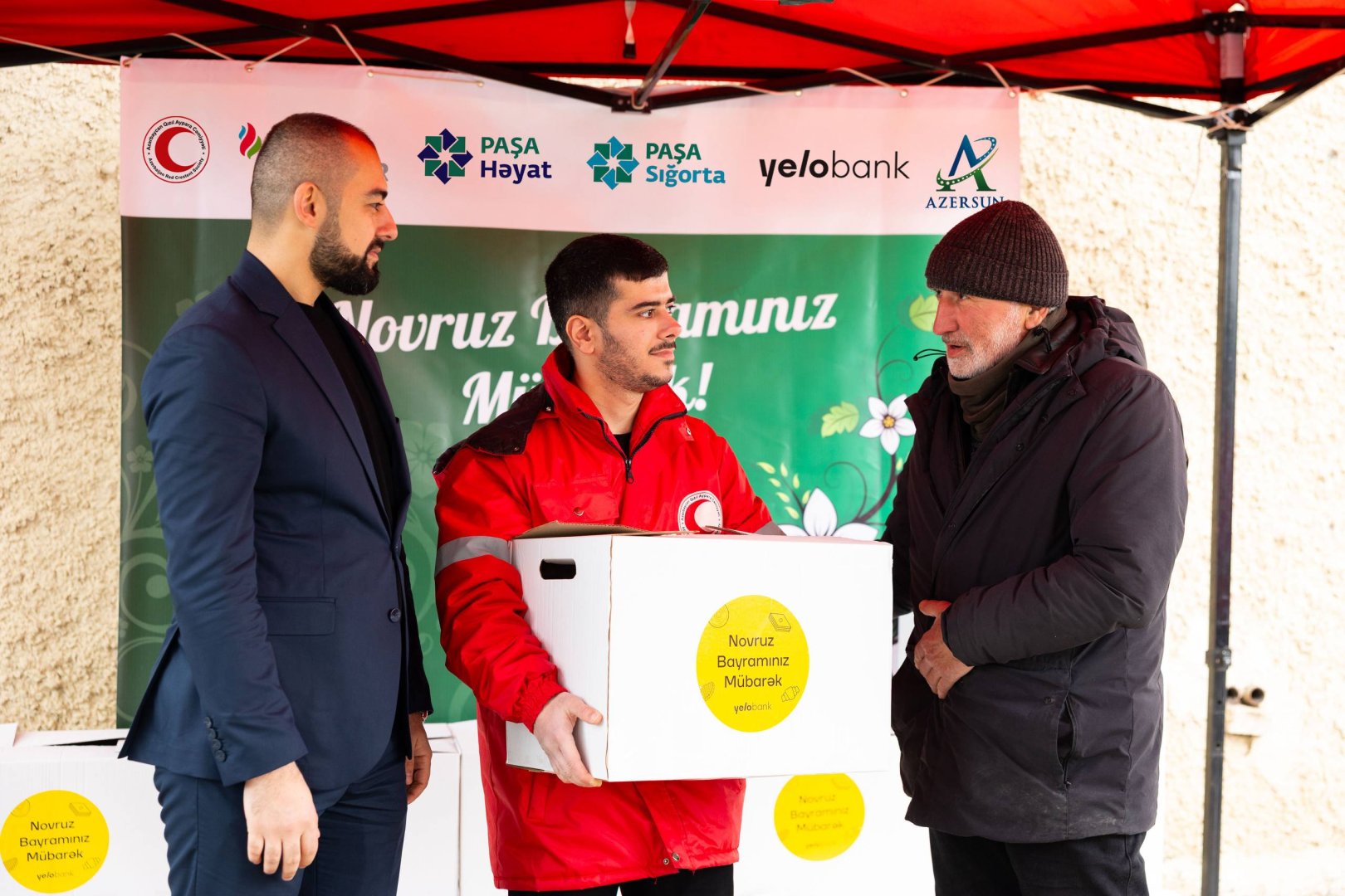 "Yelo Bank"dan aztəminatlı ailələrə bayram sevinci (FOTO)