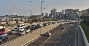 Novruz tıxacı: Bakı küçələri iflic olub (FOTO)