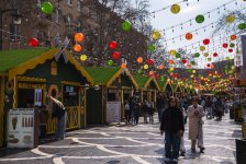“Nargis” Fondunun təşkilatçılığı ilə “Torpaq Əlimdə, Bahar Ürəyimdə” xeyriyyə yarmarkası keçirilir (FOTO)