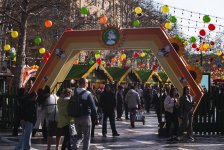 “Nargis” Fondunun təşkilatçılığı ilə “Torpaq Əlimdə, Bahar Ürəyimdə” xeyriyyə yarmarkası keçirilir (FOTO)