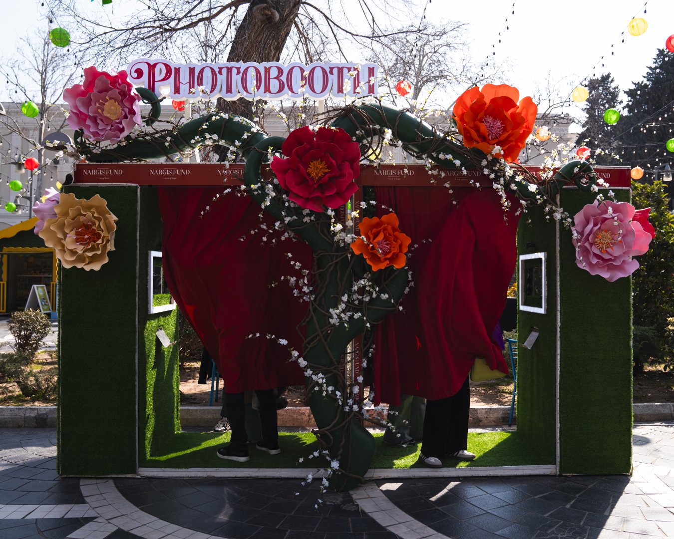 “Nargis” Fondunun təşkilatçılığı ilə “Torpaq Əlimdə, Bahar Ürəyimdə” xeyriyyə yarmarkası keçirilir (FOTO)