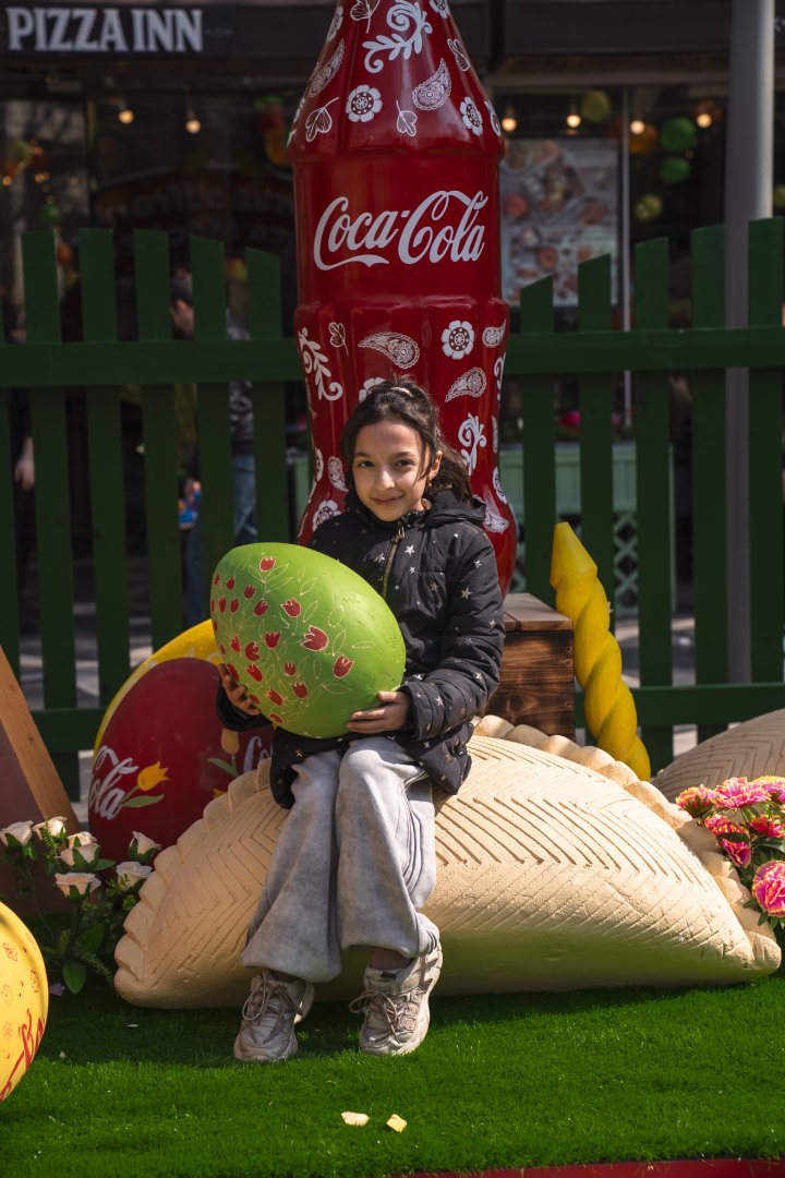 “Nargis” Fondunun təşkilatçılığı ilə “Torpaq Əlimdə, Bahar Ürəyimdə” xeyriyyə yarmarkası keçirilir (FOTO)