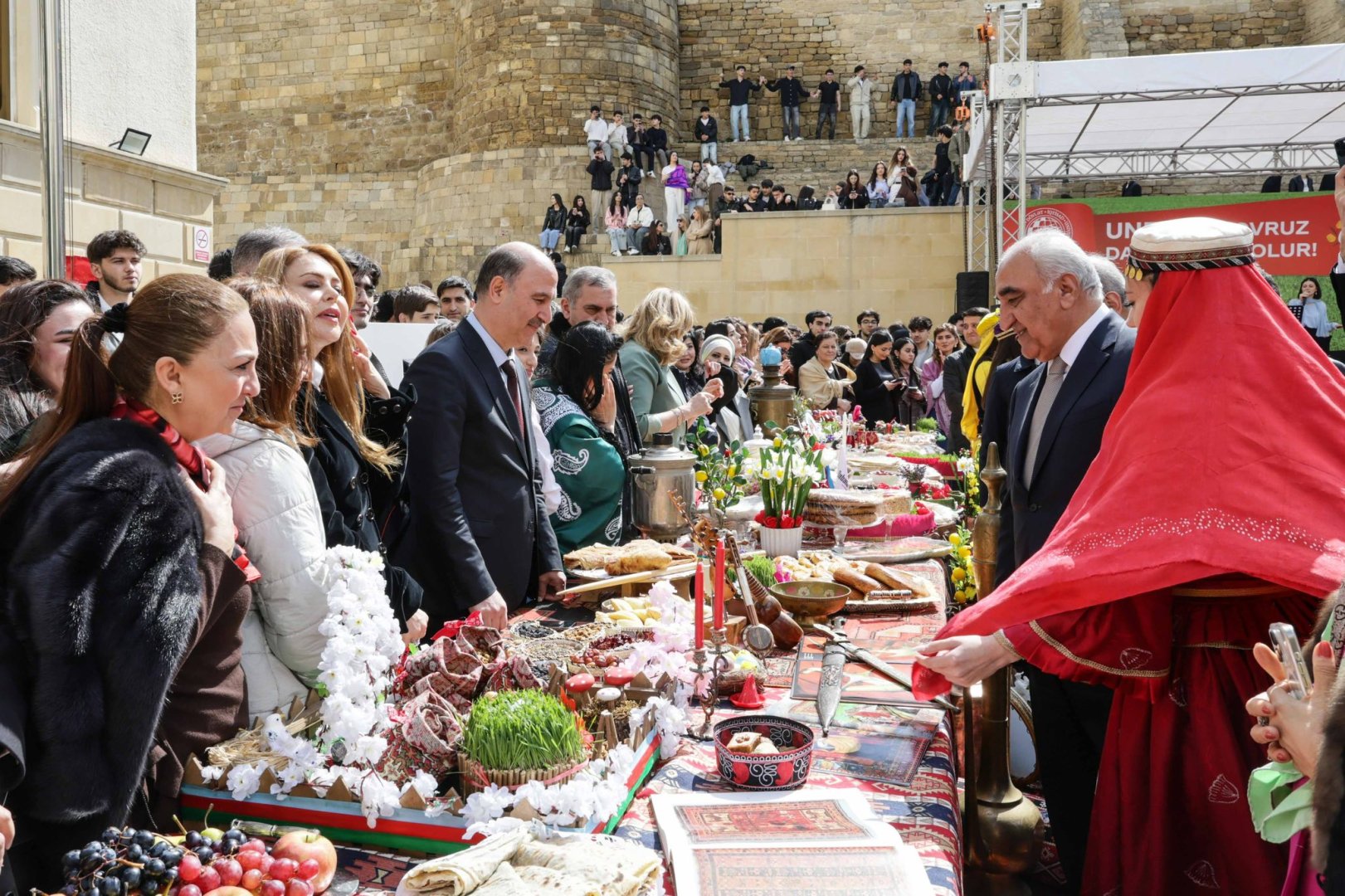 "UNEC-də Novruz daha gözəl olur" adlı təntənəli bayram tədbiri keçirilib (FOTO)