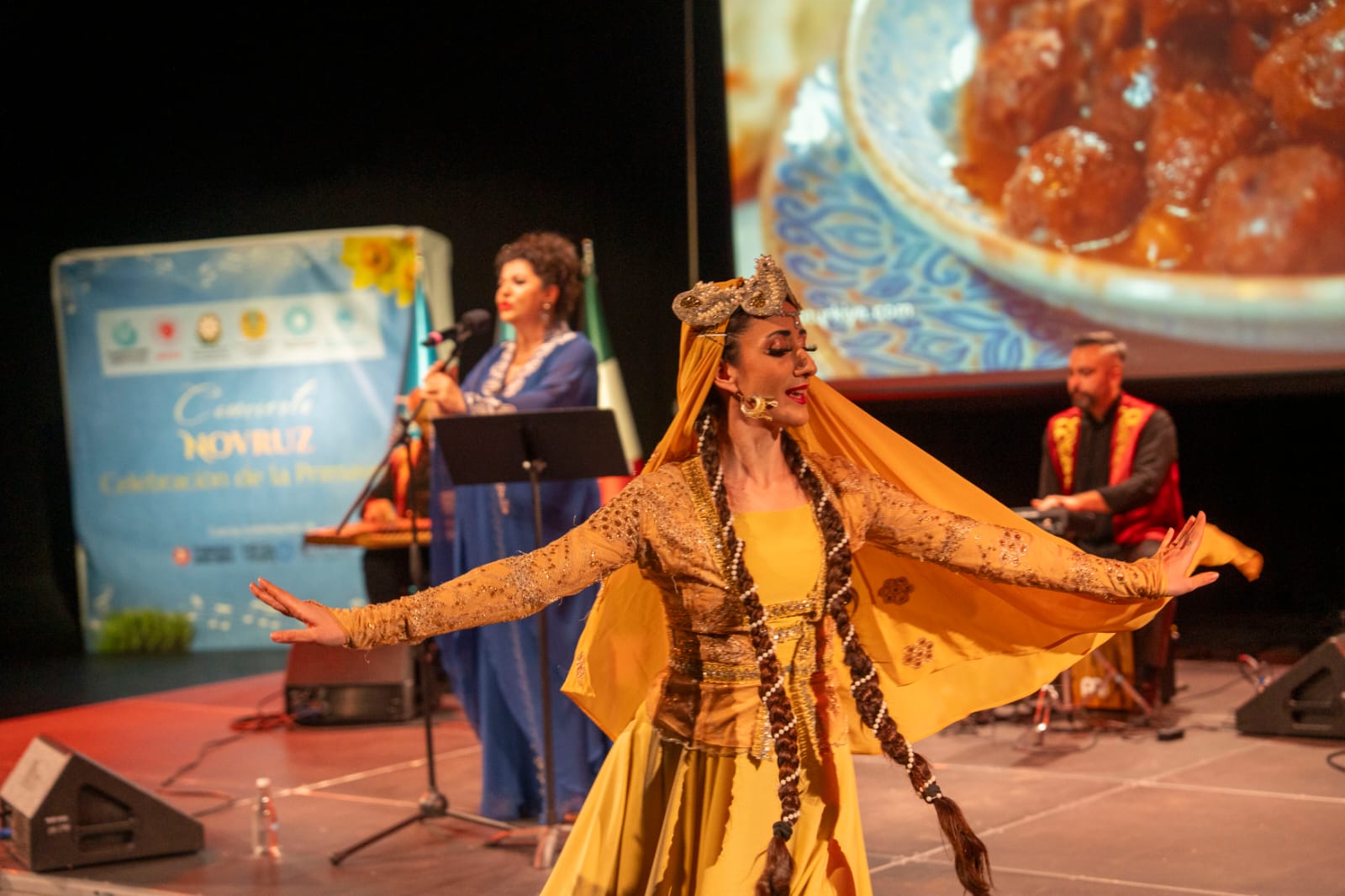 Mexiko şəhərində Novruz bayramına həsr edilmiş təntənəli konsert təşkil edilib (FOTO)