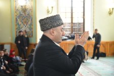 Təzəpir məscidində bayram namazı qılınıb(FOTO)