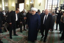 Təzəpir məscidində bayram namazı qılınıb(FOTO)