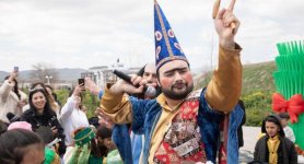 30 ildən sonra Horovlu Baharı azad şəkildə qarşıladı (FOTO/VİDEO)