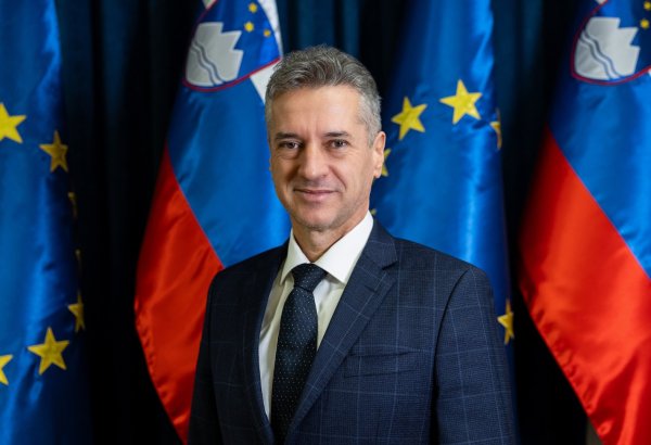 Sloveniyanın baş naziri parlament seçkilərində qalib gəldiklərini elan edib