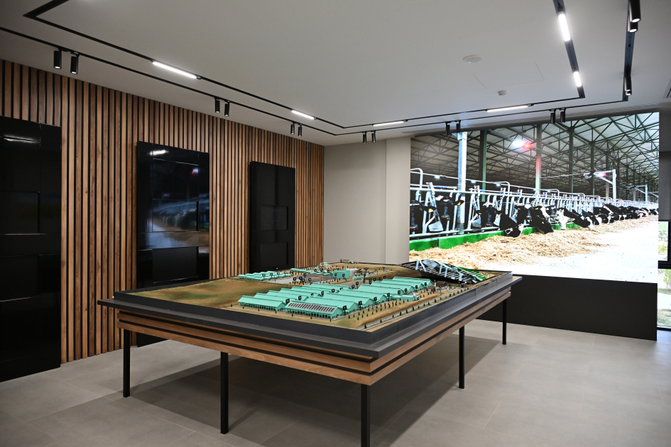 Prezident İlham Əliyev Şamaxıda “Şirvan Aqro” heyvandarlıq kompleksinin açılışında iştirak edib (FOTO)