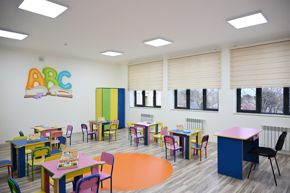 Prezident İlham Əliyev Şamaxı Avropa liseyinin yeni binasının açılışında iştirak edib (FOTO)