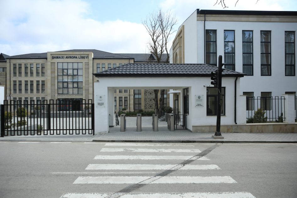 Prezident İlham Əliyev Şamaxı Avropa liseyinin yeni binasının açılışında iştirak edib (FOTO)