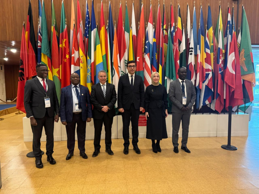 Fərid Qayıbov UNESCO-da COP10 Bürosunun ilk rəsmi iclasına sədrlik edib (FOTO)