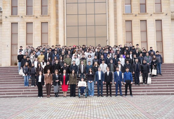 “Urban Hackathon 2026”da gənclər dayanıqlı şəhər mobilliyi üçün həllər təqdim edib (FOTO)