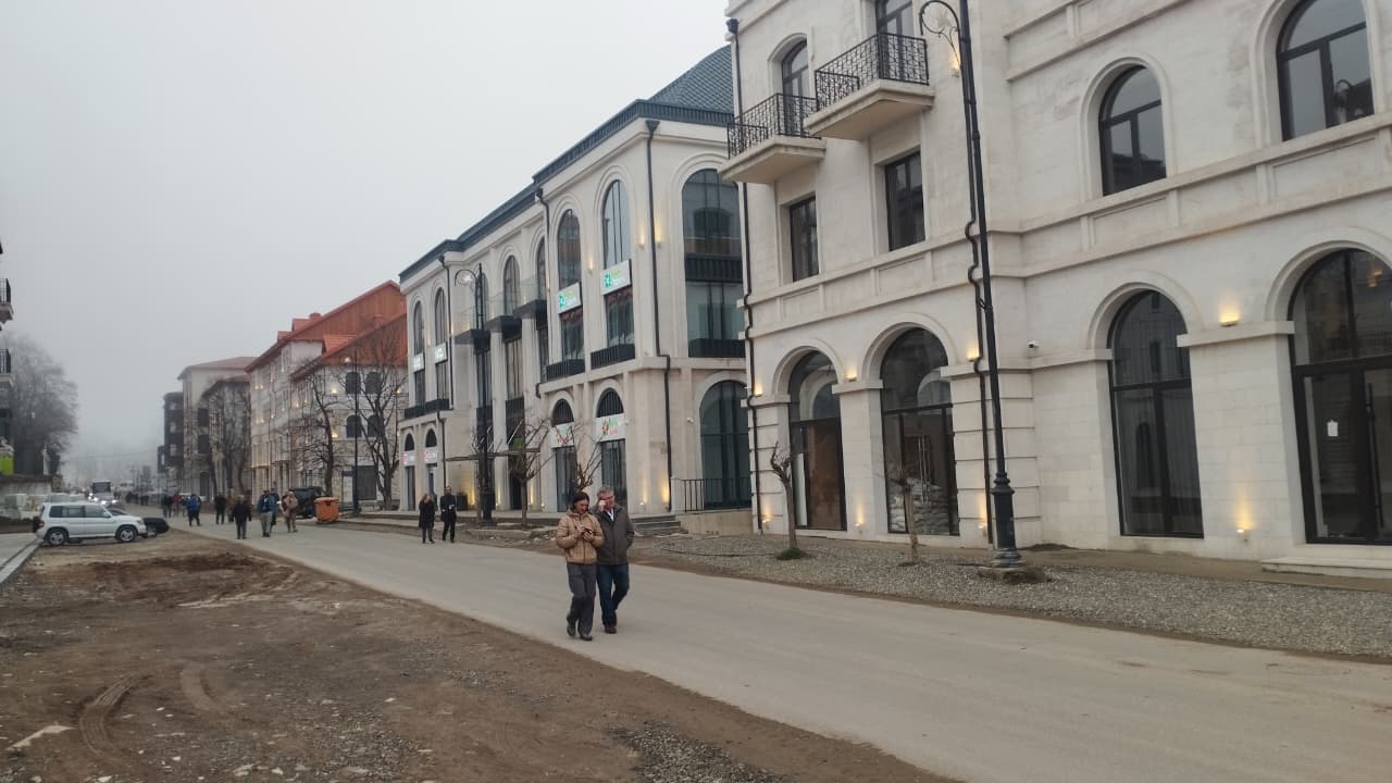 Beynəlxalq səyyahlar Şuşanın tarixi və mədəni irsi ilə tanış olublar (FOTO)