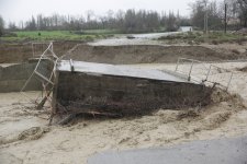 Xaçmazın icra başçısı selin vurduğu ərazilərə getdi (FOTO)
