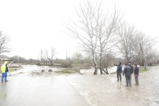 Xaçmazın icra başçısı selin vurduğu ərazilərə getdi (FOTO)