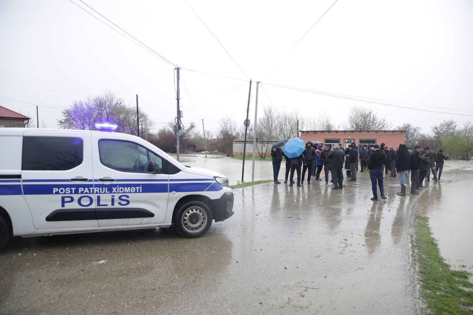 Xaçmazın icra başçısı selin vurduğu ərazilərə getdi (FOTO)