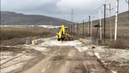 Abşeronda subasma ilə əlaqədar bəzi ərazilərdən əhali təxliyə edilib (FOTO)