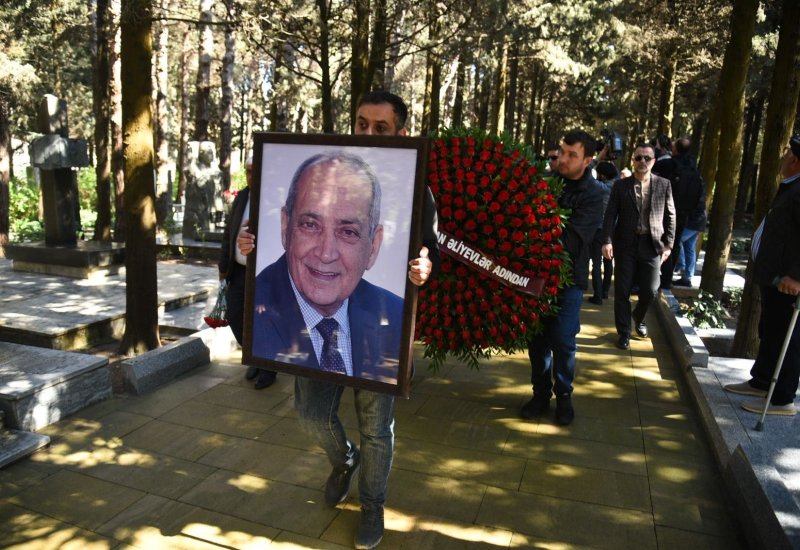 Xalq artisti Rasim Balayev I Fəxri xiyabanda dəfn olunub (FOTO) (YENİLƏNİB)