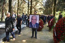 Xalq artisti Rasim Balayev I Fəxri xiyabanda dəfn olunub (FOTO) (YENİLƏNİB)