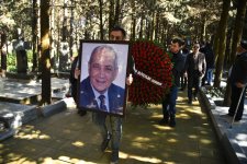 Xalq artisti Rasim Balayev I Fəxri xiyabanda dəfn olunub (FOTO) (YENİLƏNİB)