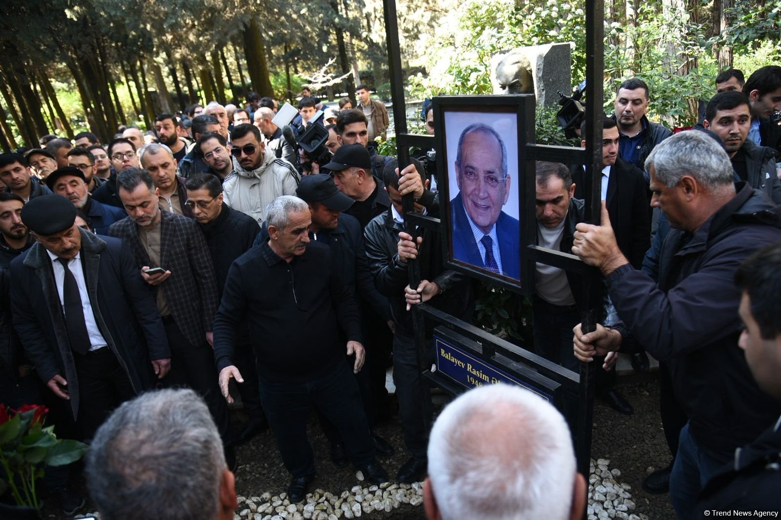 Xalq artisti Rasim Balayev I Fəxri xiyabanda dəfn olunub (FOTO) (YENİLƏNİB)