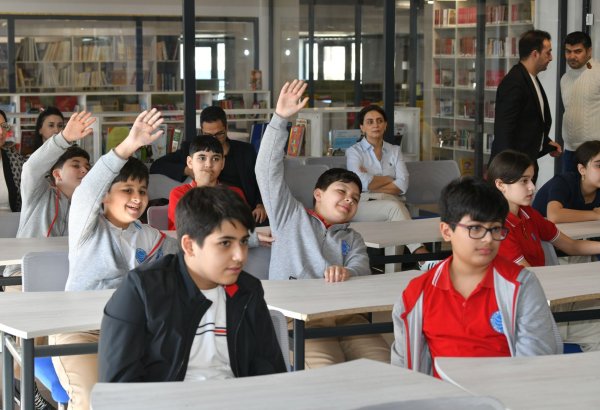 ETX məktəblilərin kibertəhlükəsizlik sahəsində maarifləndirilməsini davam etdirir (FOTO)