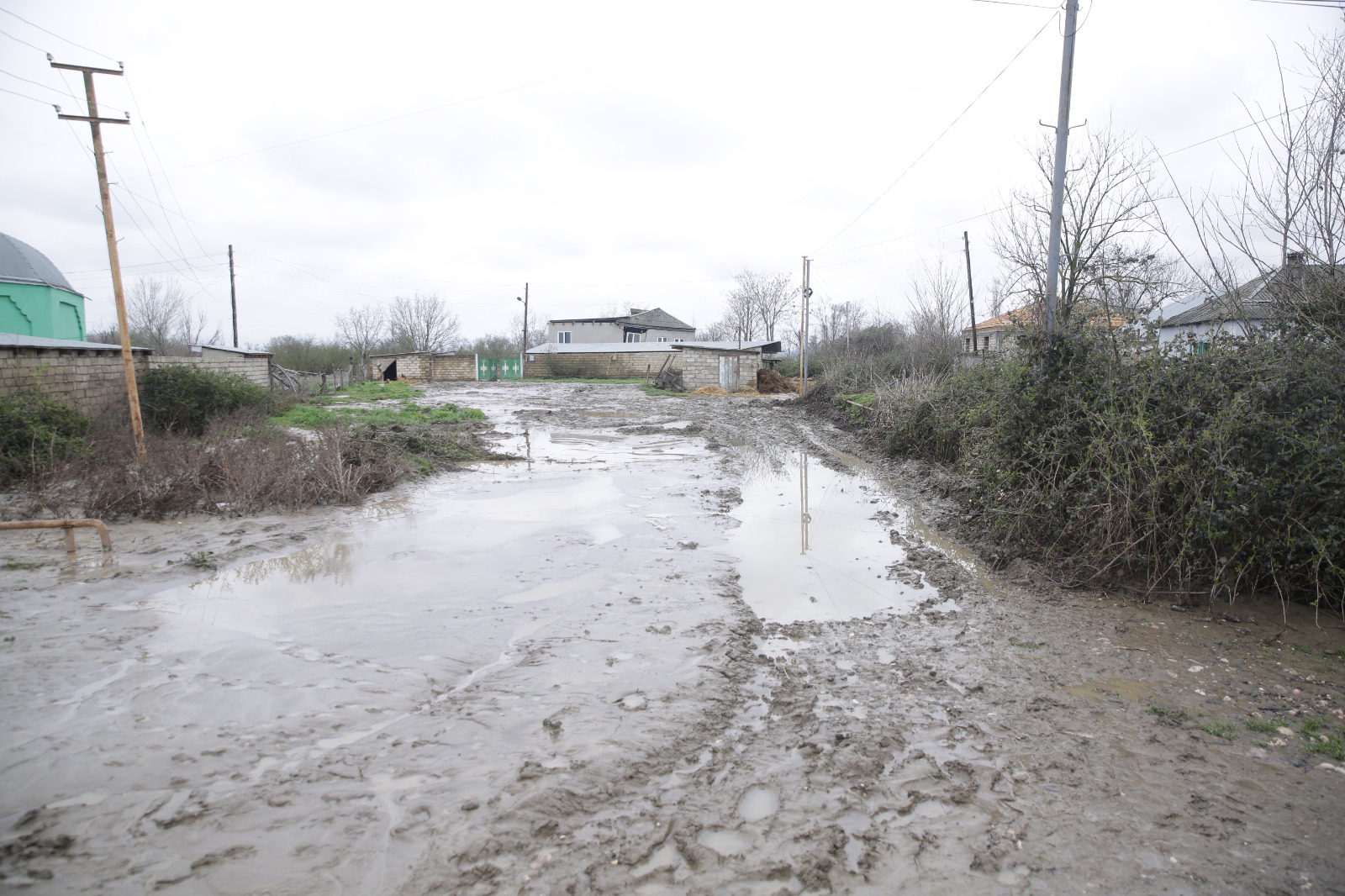 Xaçmazda icra başçısı zərərçəkmiş kəndlərə baş çəkdi: tapşırıqlar verdi (FOTO)