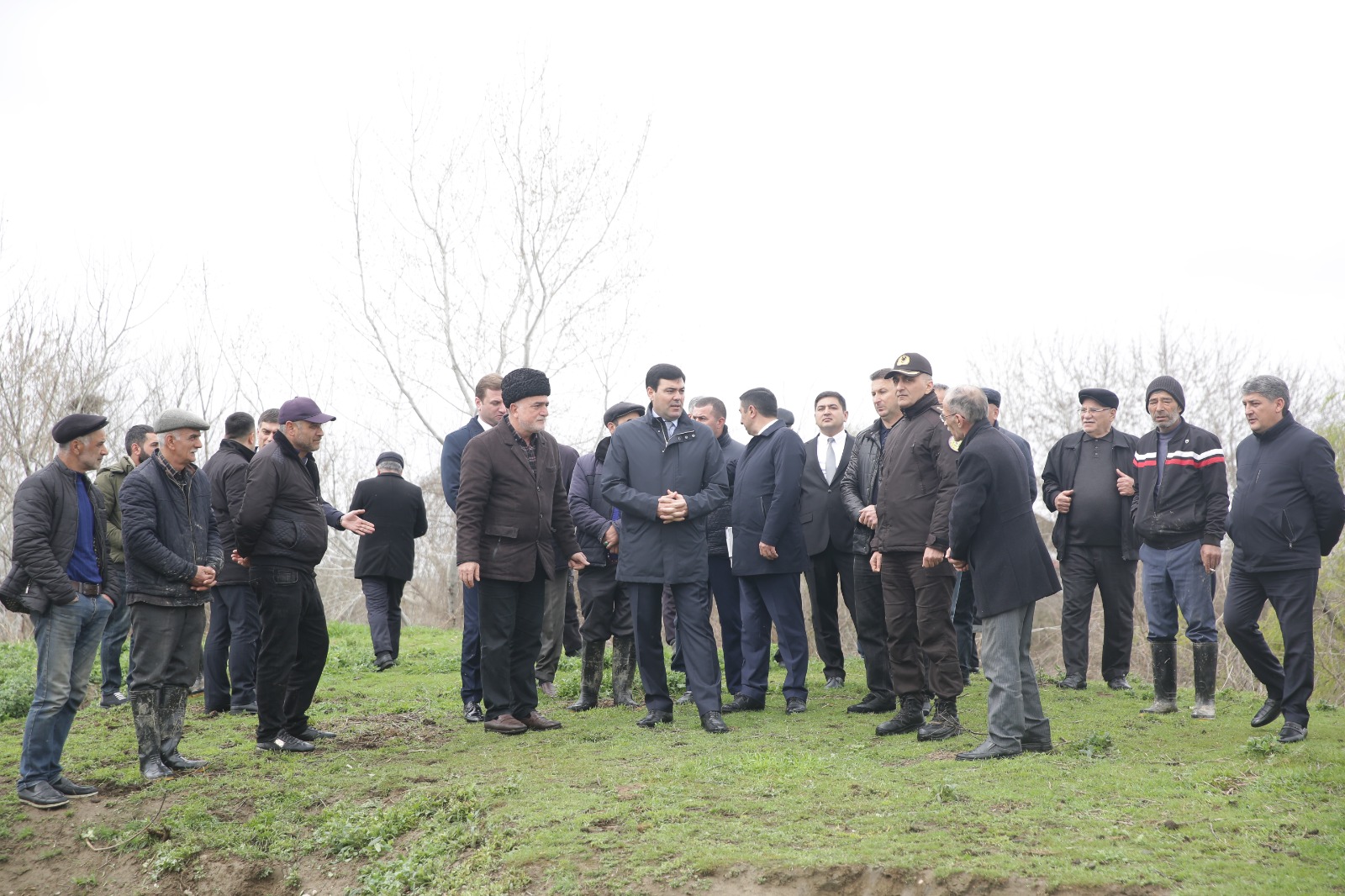 Xaçmazda icra başçısı zərərçəkmiş kəndlərə baş çəkdi: tapşırıqlar verdi (FOTO)