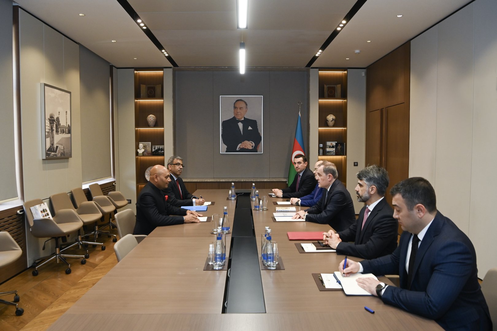 Ceyhun Bayramov Hindistanın yeni səfirini qəbul edib: ikitərəfli münasibətlər müzakirə edilib (FOTO)