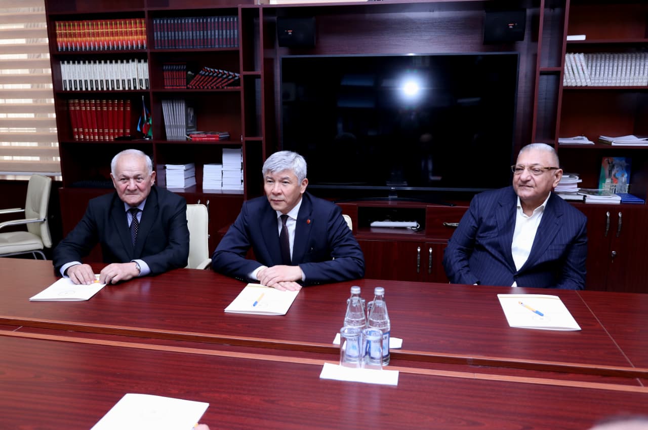 Akif Alaferdova “Tərəqqi” medalı təqdim olunub (FOTO)