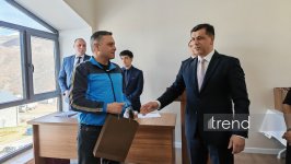 Növbəti köç karvanı Kəlbəcərə çatıb: açarlar təqdim olunub (FOTO) (YENİLƏNİB)