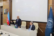 UNEC-də "Elm Günləri": Prezident İlham Əliyevin dil siyasəti milli kimliyimizin dayağıdır (FOTO)