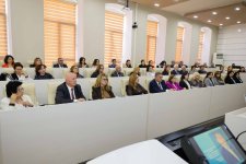 UNEC-də "Elm Günləri": Prezident İlham Əliyevin dil siyasəti milli kimliyimizin dayağıdır (FOTO)