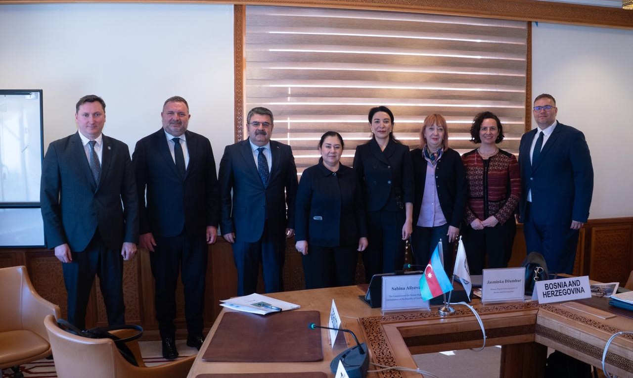 Ombudsman rəqəmsal məkanda insan hüquqlarının müdafiəsinə həsr olunan beynəlxalq tədbirdə iştirak edib (FOTO)