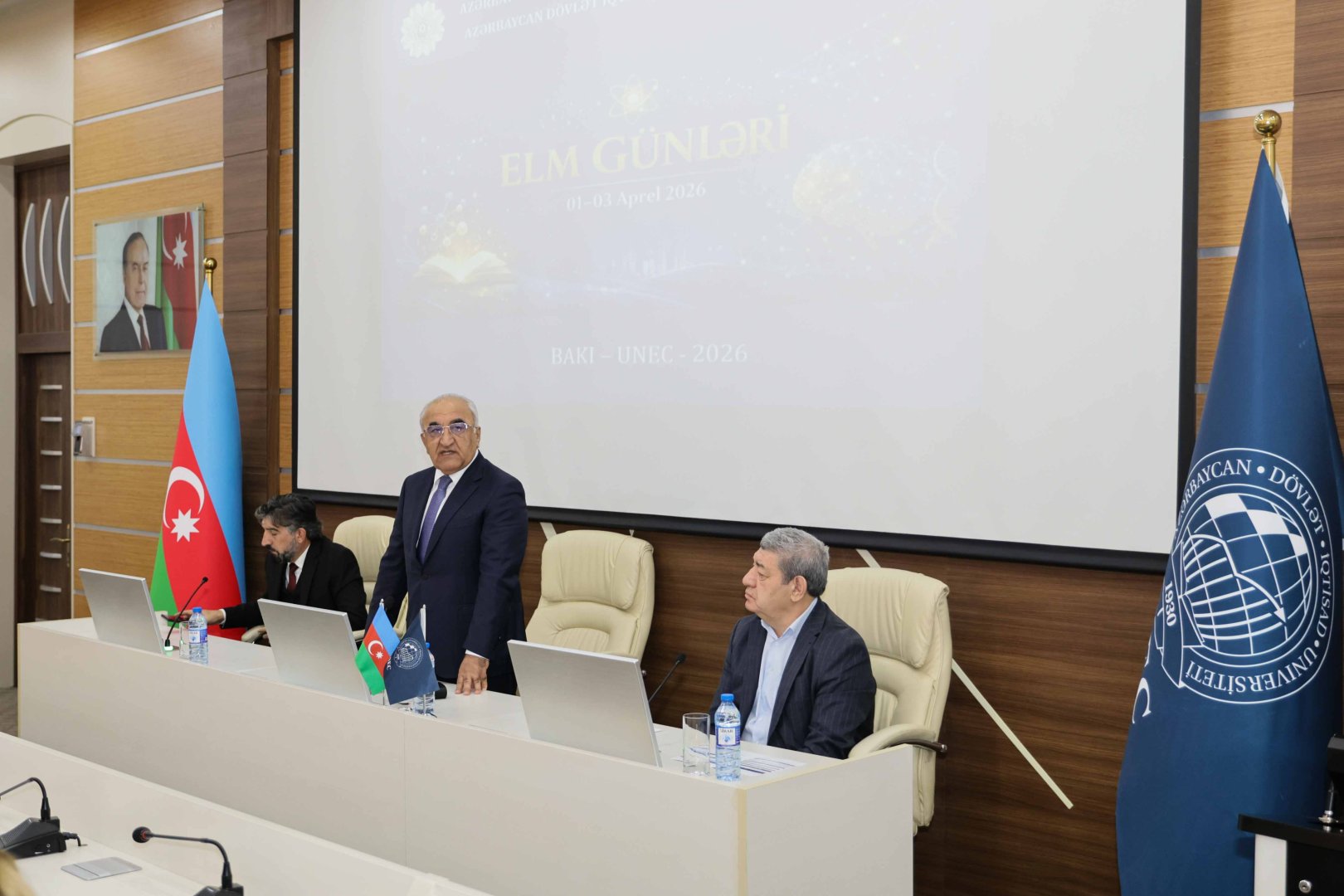 UNEC-də "Elm Günləri": Prezident İlham Əliyevin dil siyasəti milli kimliyimizin dayağıdır (FOTO)