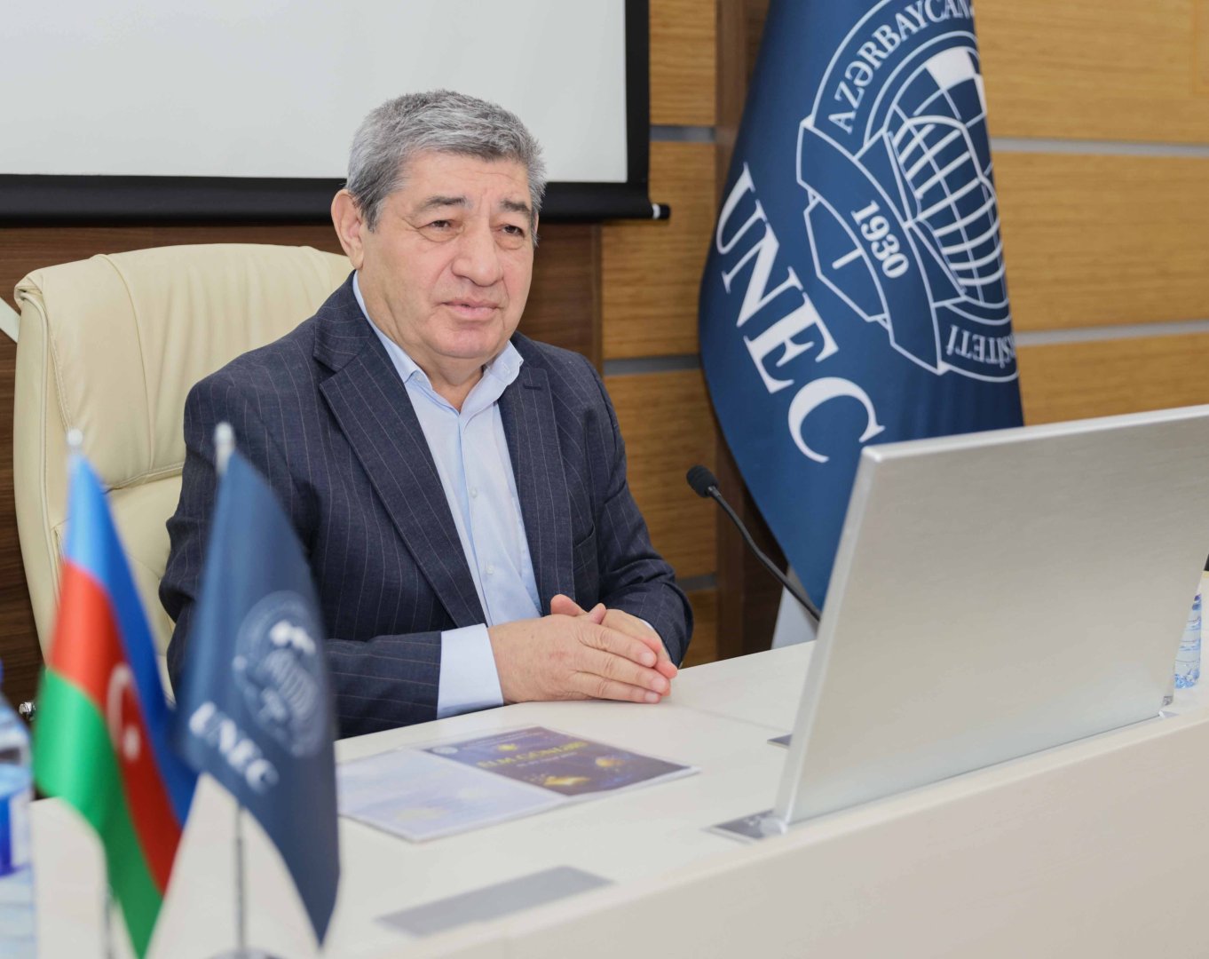 UNEC-də "Elm Günləri": Prezident İlham Əliyevin dil siyasəti milli kimliyimizin dayağıdır (FOTO)