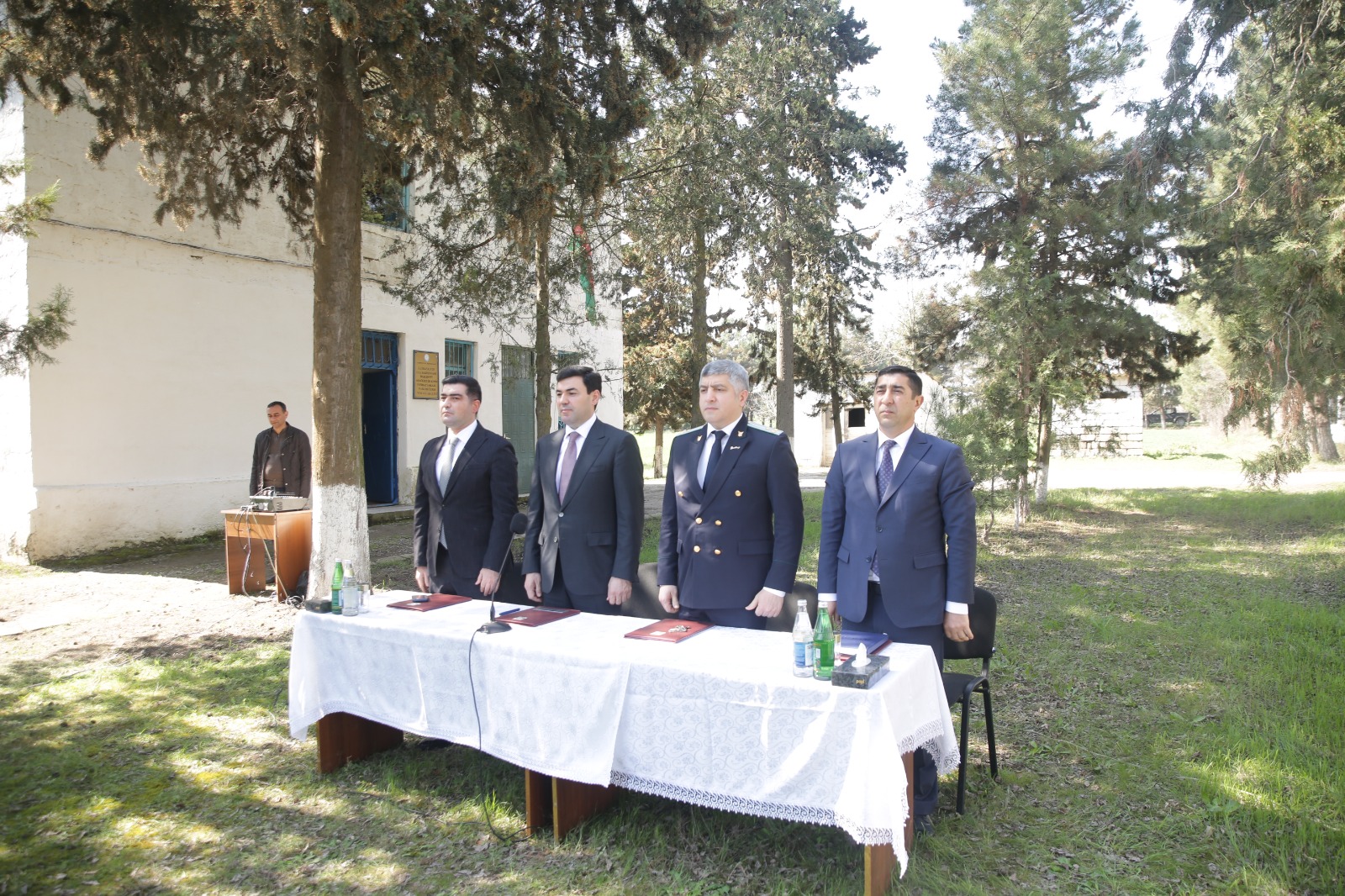 Xaçmazın Aşağı Zeyid kəndində səyyar qəbul keçirilib (FOTO)