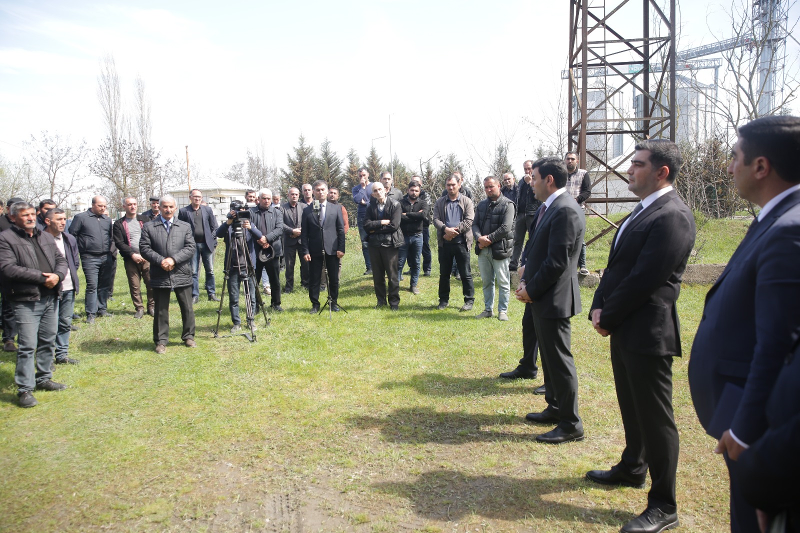 Xaçmazın Aşağı Zeyid kəndində səyyar qəbul keçirilib (FOTO)