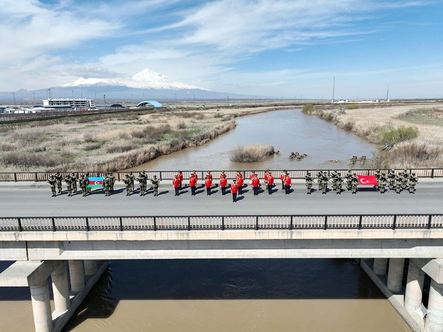 Azərbaycan və Türkiyə hərbçiləri “Heydər Əliyev-2026” birgə təlimində iştirak edəcəklər (FOTO)