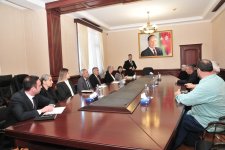 Abşeronda Aprel döyüşlərində şəhidlik zirvəsinə ucalan qəhrəmanlarımızın ailələri ilə görüş keçirilib (FOTO)