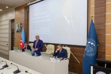 “Elm Günləri”: UNEC-də Nobel mükafatçıları və elmin populyarlaşdırılması müzakirə olunub (FOTO)