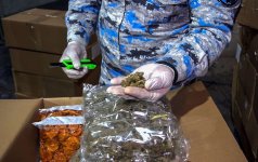 Astara gömrüyündə əməliyyat: Meyvə kisələrinin altından 112 kq narkotik çıxdı (FOTO)